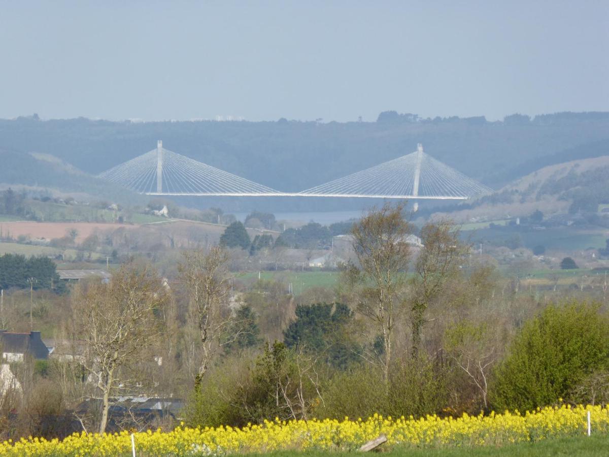 Gite De Caractere Loperec Bagian luar foto