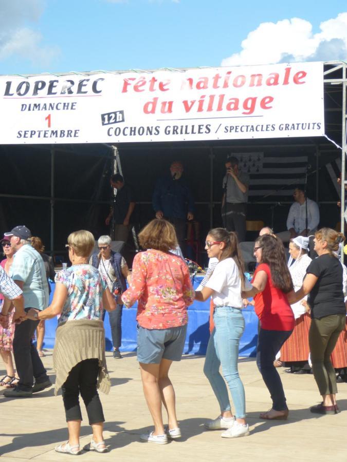 Gite De Caractere Loperec Bagian luar foto